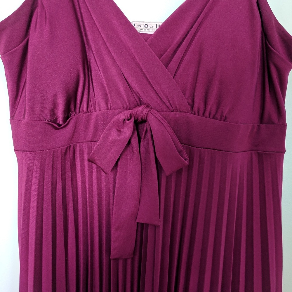 Dress - Picture 3 of 5